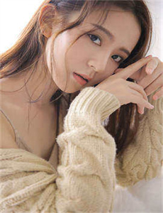 《男的把J放进女人的小J视频》