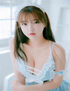 《佟丽娅 副部长》